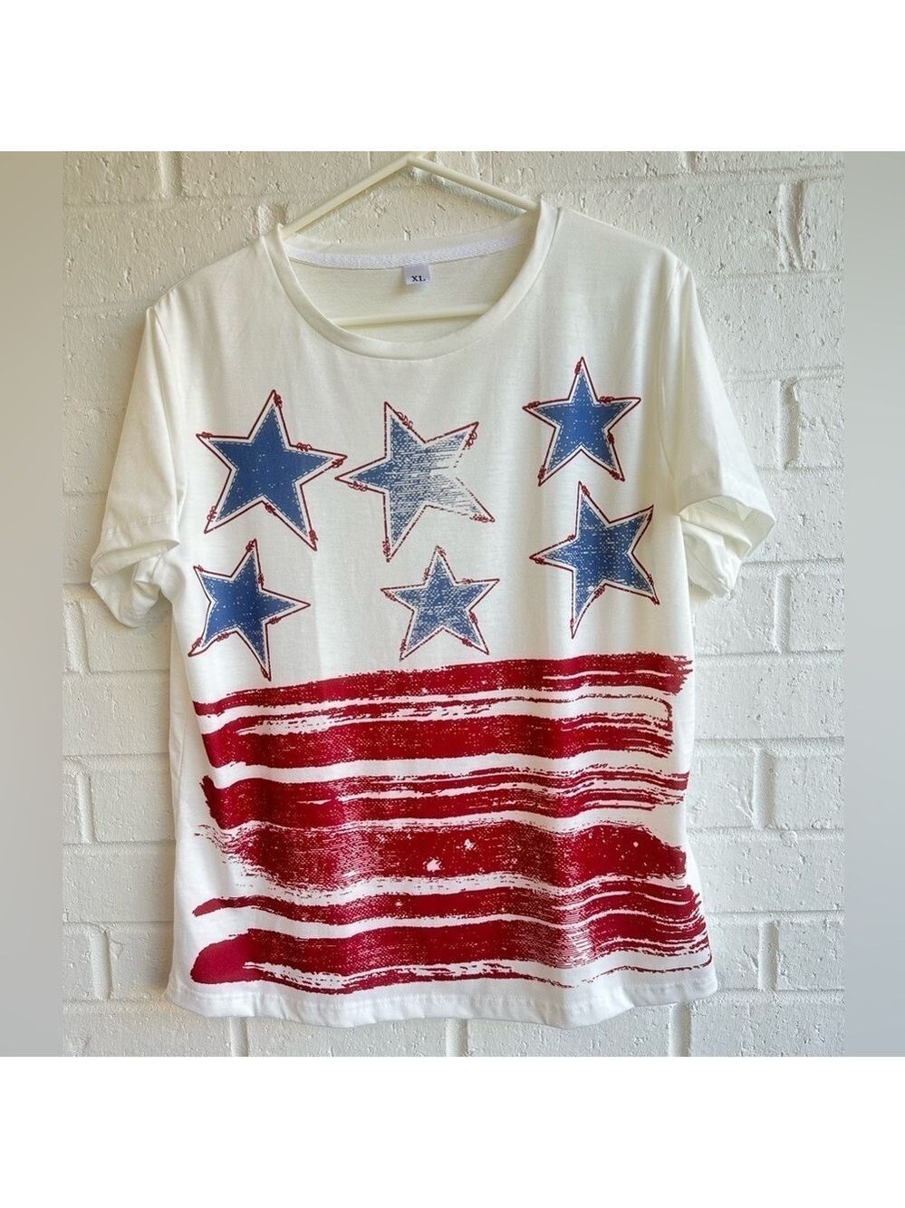 Stars and Stripes Women’s Short sleeve Tee Shirt. Blue stars Red stripes Size XL